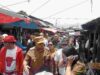 Bupati RD Pantau Ketersedian Bapok dan Harga di Pasar Kawangkoan.